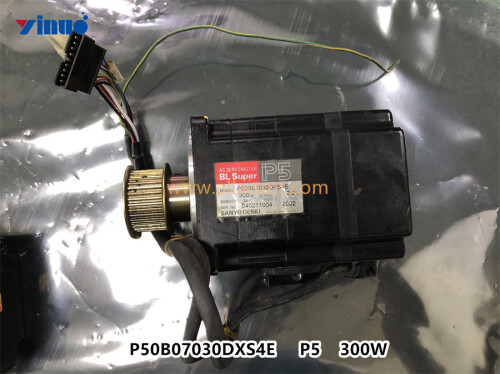 P50B07030DXS4E Servo Motor P5 300W (3)