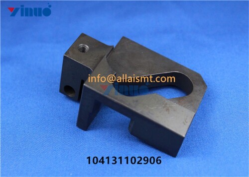 104131102906 AVK 抓料连接器 (3)