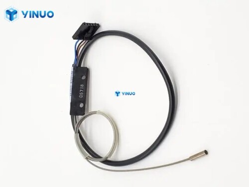 50754801-Universal-instrument-GSM-Genesis-SMT-spare-parts-2.jpg