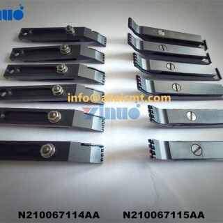 INSERTION-CHUCKA-N210067114AA-N210067115AA-1