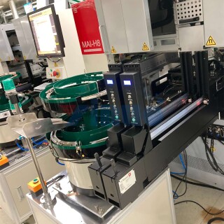 Mirae-MAI-horizontal-stacked-tube-feeder-3