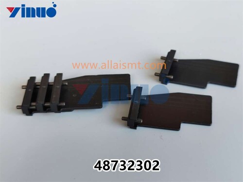 PN 48732302 FLAG, MOLDED (3)