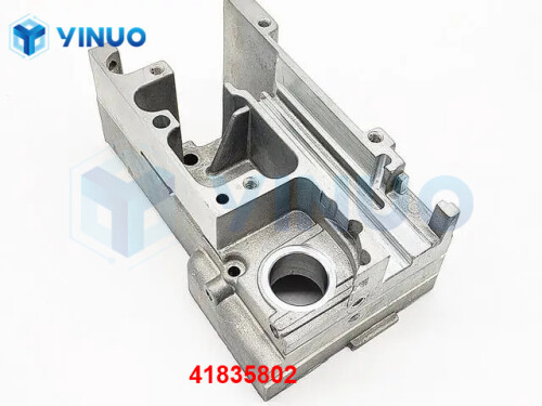 UIC 41835802 HOUSING (1)