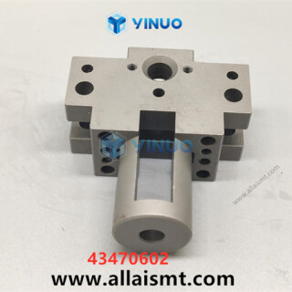 UIC-43470602-HOUSING-CLINCH-4