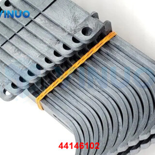 UIC-44146102-CHUTE-3