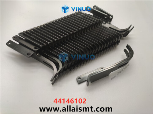 UIC 44146102 CHUTE (4)