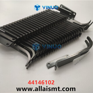 UIC-44146102-CHUTE-4