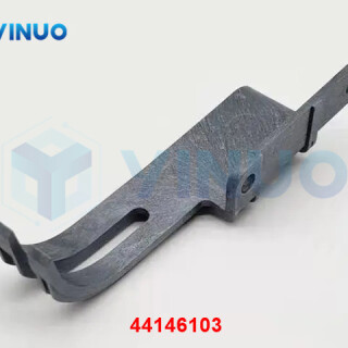 UIC-44146103-CHUTE-1