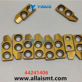 UIC-44241406-FORMER-INSIDE-R-3