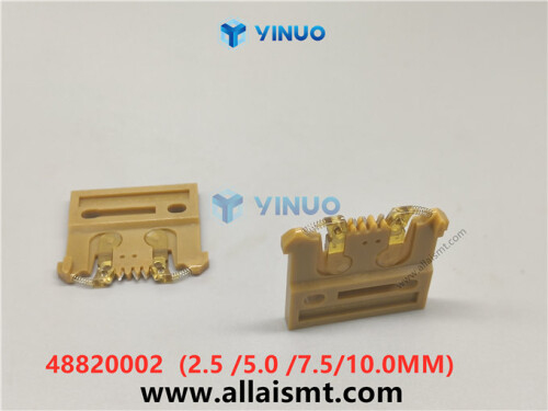 UIC 48820002 Carrier Clip Assembly (5)