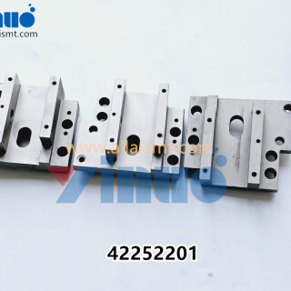 UNIVERSAL-AI-42252201-HOUSING-4