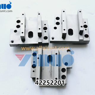 UNIVERSAL-AI-42252201-HOUSING-5