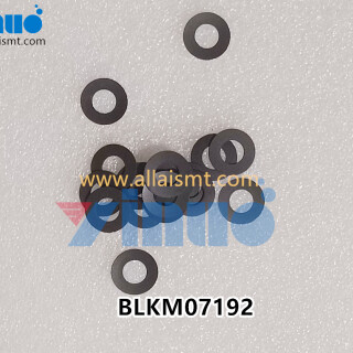 UNIVERSAL-AI-BLKM07192-WSHRTHR.520-I-5