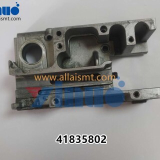 Universal-AI-41835802-Housing-1