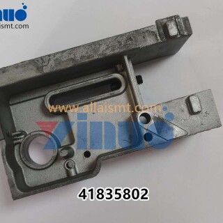 Universal-AI-41835802-Housing-4