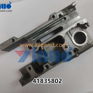 Universal-AI-41835802-Housing-5