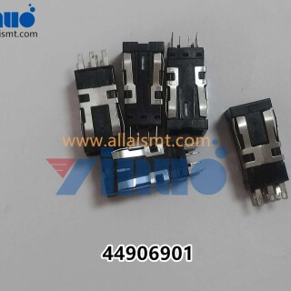 Universal-AI-44906901-Switch-Pb-Mom-1