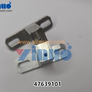 Universal-AI-47639101-BRACKETSWITCH-4