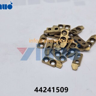 44241509-INSIDE-FORMER-L-4