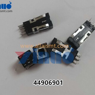 Universal-AI-44906901-Switch-Pb-Mom-4